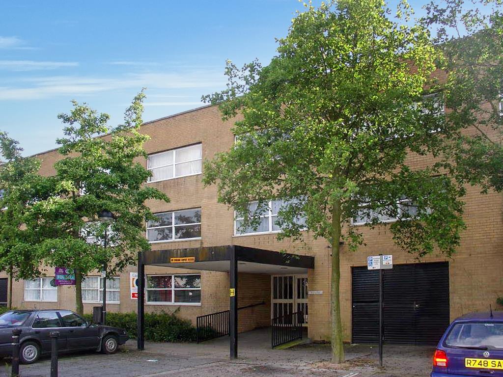 1 bed property in North Tenth Street, Milton Keynes
